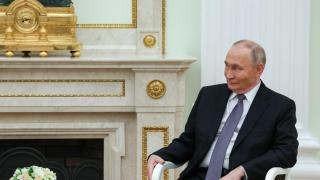 Путин: Ако Европа иска война, готови сме, но много бързо няма да има с кого да преговаряме