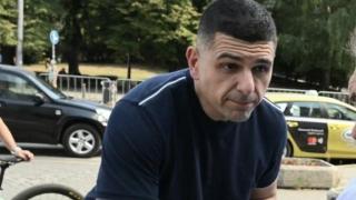 АБЕ МИРЧЕВ,ТИ ВЪОБЩЕ ИЗПРАВЯЛ ЛИ СИ СЕ НЯКОГА?