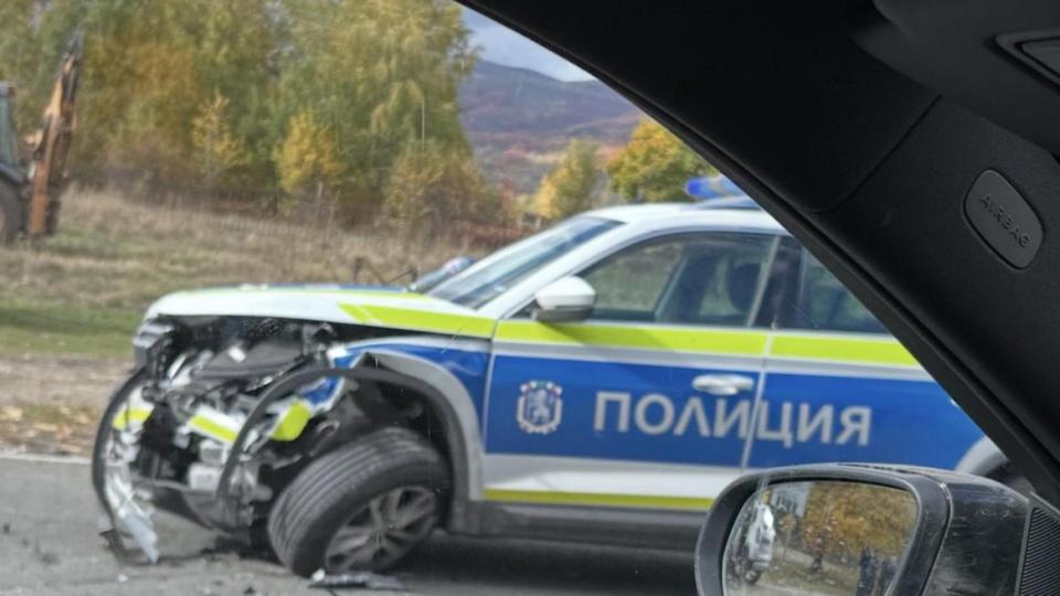 Колите на МВР гълтат средно по 18 800 лв. месечно и имат по близо 300 катастрофи годишно