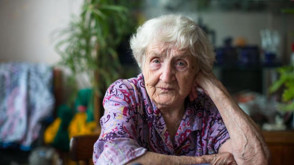 България е страната с едно от най-бързо застаряващите населения в Европа, но и страната, в която възрастните хора най-често остават сами