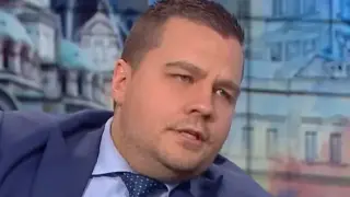 Къде е микрофонът, Станиславе? Балабанов, чакаме те довечера да отразиш протестa