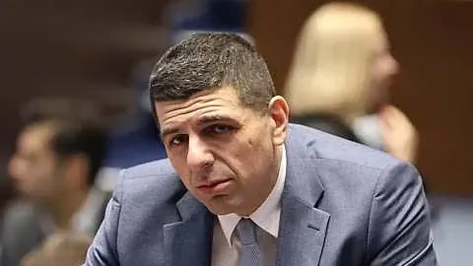 Нагъл, по-нагъл, Ивайло Мирчев