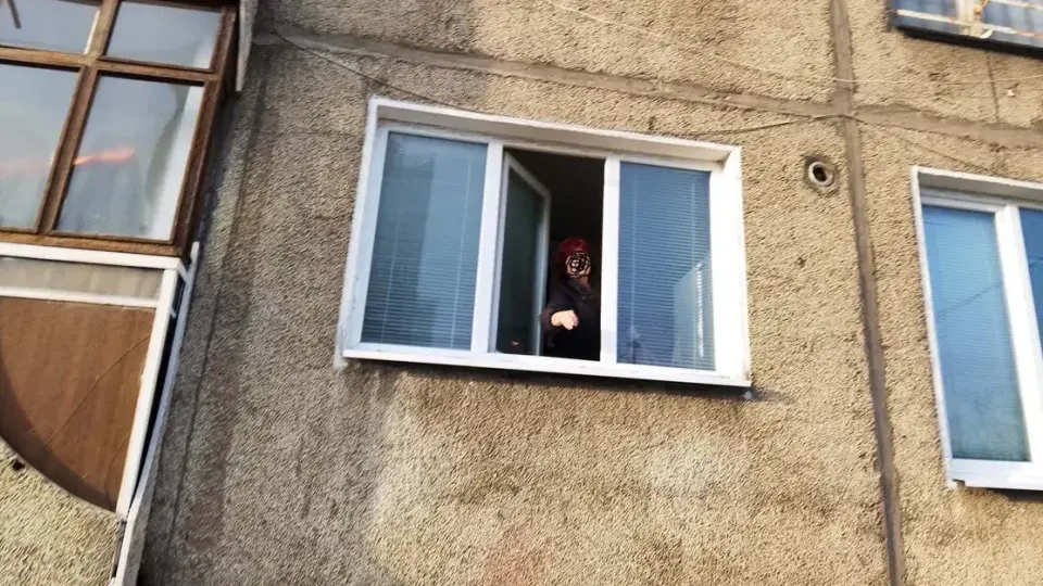 Заради паркомясто: Жена заля кола с олио и замеря с яйца