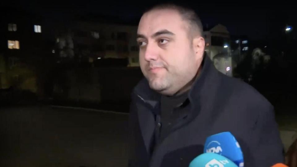 МОН уволни директора на 138. училище. Той остава в ареста и твърди, че не знаел за камерите