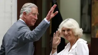 Британската кралица Камила разказа как е била нападната във влак