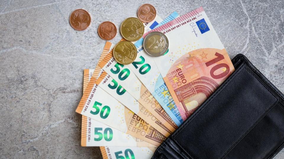 "Недовършена домашна работа": Румъния ни се възхищава за еврото, анализира как сме успели