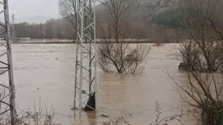 Наводнение в Крумовградско – придошла река скъса мост