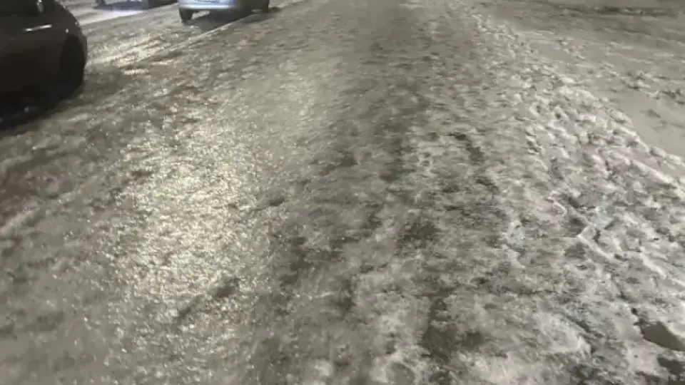 Сняг, поледици и студ до минус 15 градуса