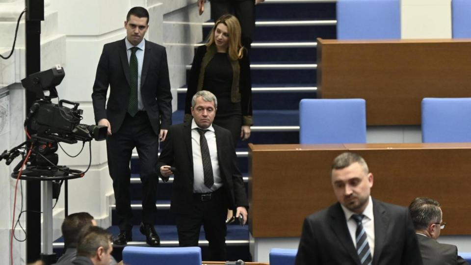 ИТН обърна вота за НСО, охраната за депутати остава