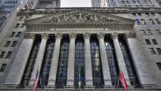 „Дойче банк“: Европа е най-големият кредитор на САЩ, притежава американски облигации и ценни книжа за $8 трилиона