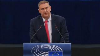 Емил Радев за мигрантите в ЕС: Който няма право да остане, да бъде върнат незабавно