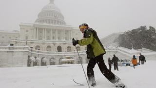 Ледникова епоха в САЩ: Мощната снежна буря взе първите си 11 жертви (снимки)