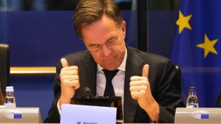 Рюте обяви пред ЕП, че е против самостоятелна европейска армия