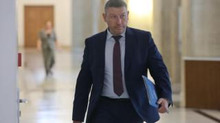 Пращат агентите на ДАНС на задължителни пешеходни походи веднъж месечно в работен ден