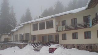 Още две 13-годишни деца са живеели в хижа "Петрохан", установила проверка