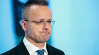 Сиярто: Украйна продължава да блокира доставките на петрол от Русия за Унгария