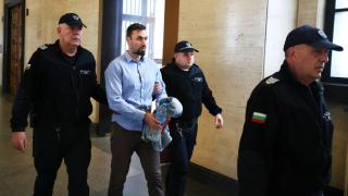 Обрат по делото за убитата и изхвърлена в куфар Евгения: Оправдаха бащата, намалиха на 20 г. присъдата на сина