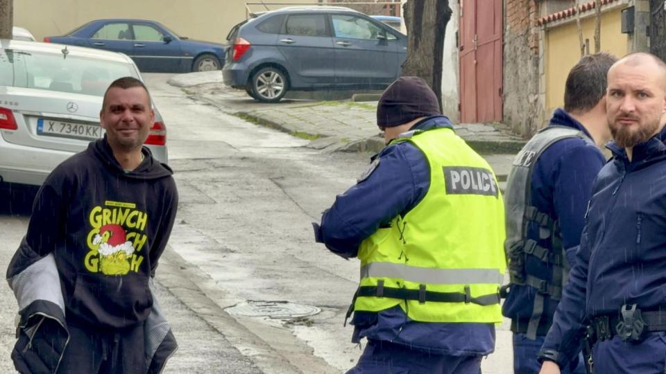 Пиян шофьор в гонка с 5 патрулки в Хасково (снимки)