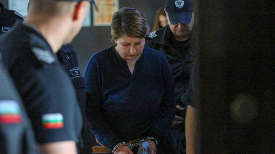 След намалената на 12 г. присъда: ВКС върна делото срещу Кристина, убила двете си деца