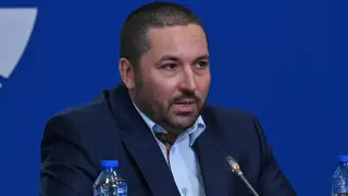 Бащата на Сияна: Каня Карапетков на детектор на лъжата. Ако го премине успешно ще му се извиня пред цяла България