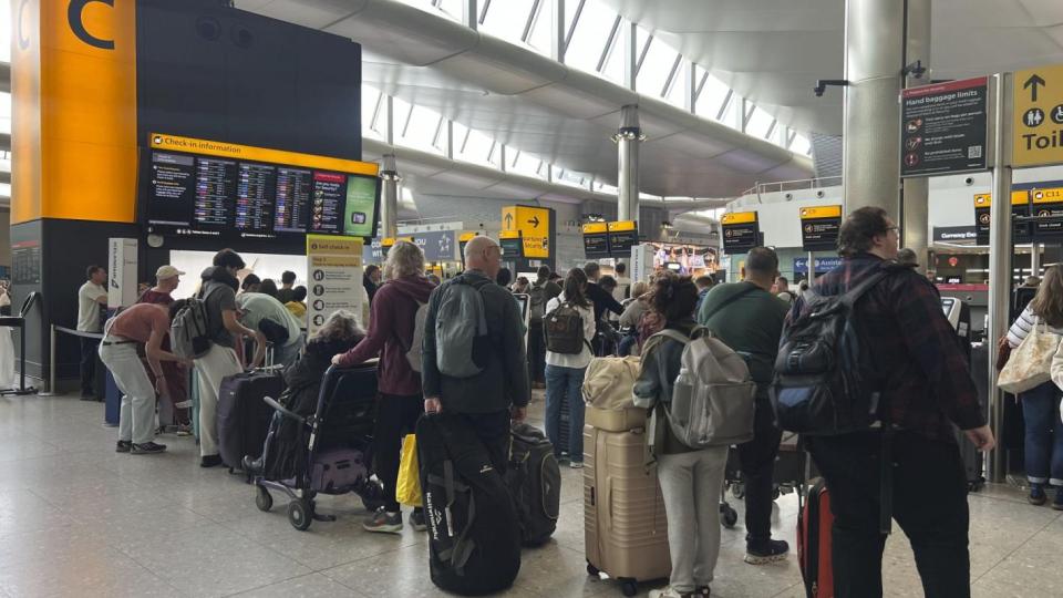 Лондон затяга граничния режим, новите изисквания засягат и българите