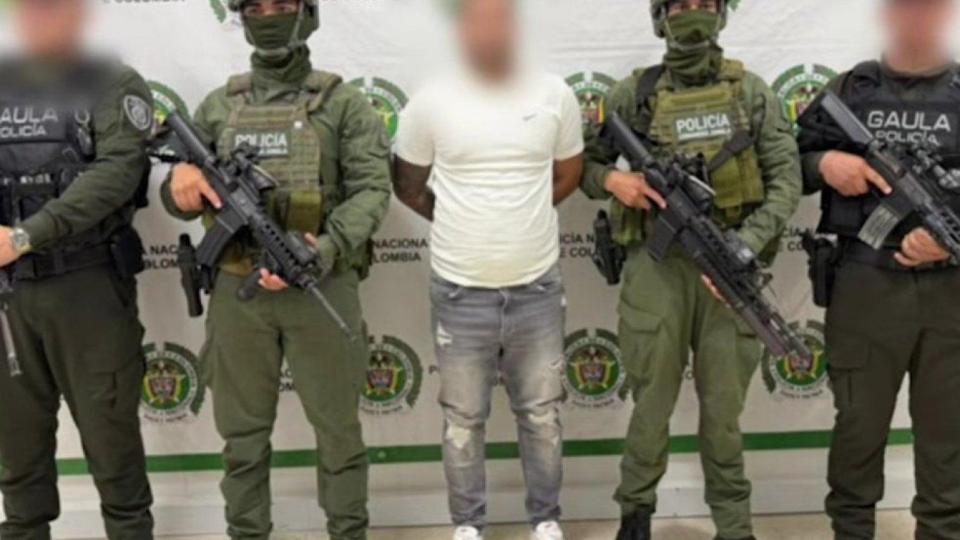 Арестуваха в леглото колумбийския наркобос Кукарачо, карал тонове кока до САЩ (видео)