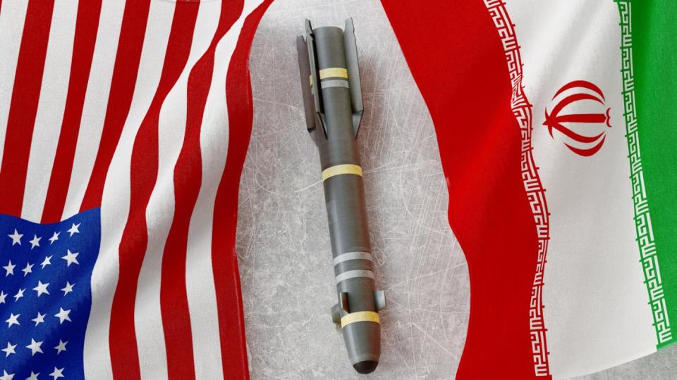 САЩ бързат да приключат войната срещу Иран, преди да изхабят боеприпасите си