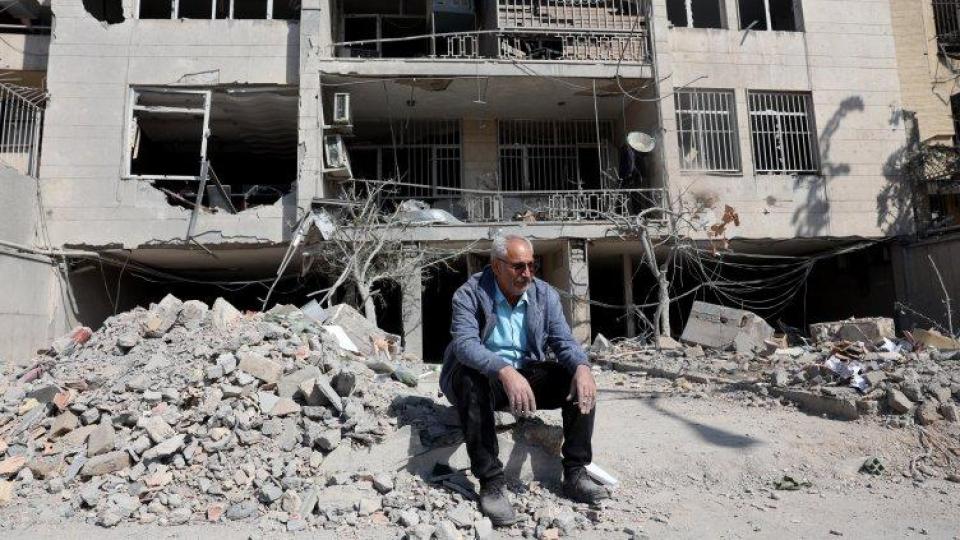 В Техеран: Свят, виждате ли? Те ни убиват, защо ни бомбардирате?