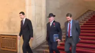 Правителствената пресслужба, без да иска, показа как американският посланик си тръгва от среща в Министерския съвет