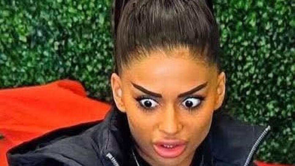 Трябва ли женските устни да приличат на павиански задни части, за да са красиви?