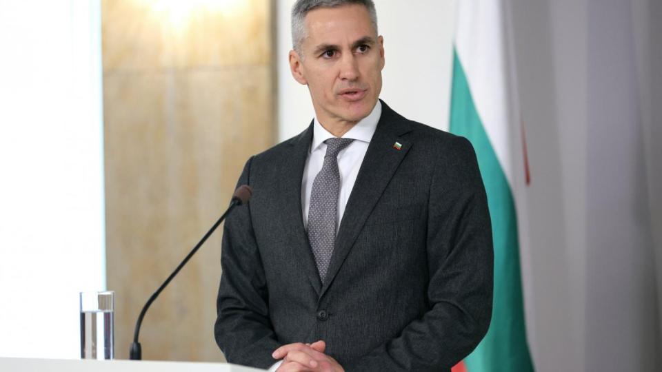 Служебният премиер обеща помощ по 20 евро месечно заради поскъпването на горивата