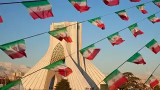 Иран заплаши да "изгори до основи" цялата енергийна инфраструктура на врага