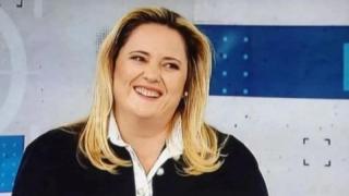 ЛОРА КРУМОВА е диагноза. На свещената простота, невежество и бездарие