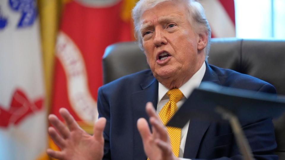 Тръмп заплаши Иран с пълно унищожаване на нефтените кладенци и остров Харг