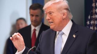 Тръмп: Иран може да бъде унищожен за една нощ и тази нощ може да е следващата