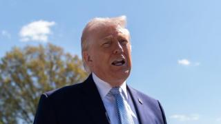 Тръмп остро атакува папа Лъв XIV и го призова "да се стегне"