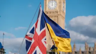 Великобритания дава 1 млрд. долара и 120 хиляди дрона на Украйна