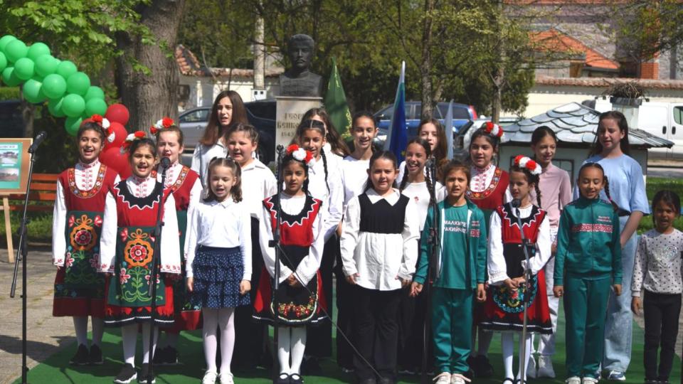 Деца пресъздадоха събитията от 1876 година в Бенковски