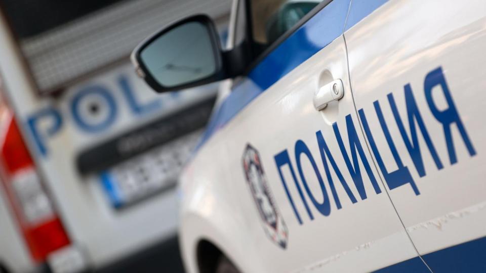 16-годишен намушка 3 пъти с нож в сърцето връстник във Велико Търново