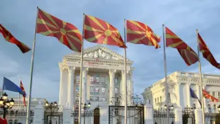 „Северномакедонски“ не е обида, а държавно определение