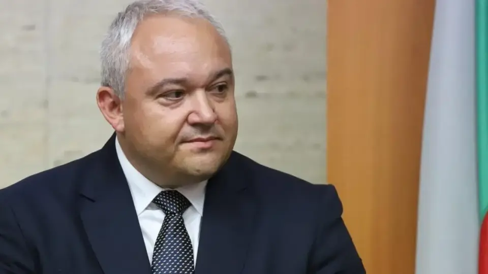Вътрешният министър Демерджиев за мъртвото момиче в Благоевград: Загубихме живота на дете, а друго се бори за живота си!