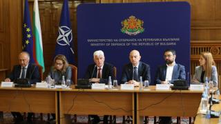 Военната прокуратура и ДАНС проверяват договори за над 100 милиона лева в МО