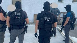 36 ареста при акции в Ботунец и София, задържана е част от Бандата на калашниците (видео)