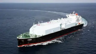 Санкциите не спряха Москва: Русия пуска нов арктически LNG танкер с най-висок ледов клас