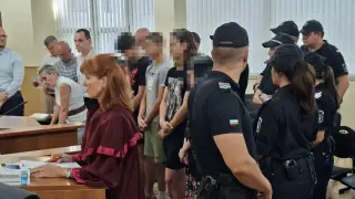 Оставиха в ареста петимата ученици за убийството на Младежкия хълм: Измъчвали Георги час, гаврили се с него и го обрали