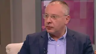 Бивша любовница на Станишев ли командва в Здравното министерство?
