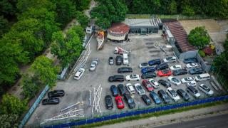 Столичната община запечата автокъща "Капитолия" и запорира имуществото ѝ