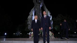 ДПС ПОЧЕТЕ СЪЕДИНЕНИЕТО! Айтен Сабри и Станислав Анастасов поднесоха венец в Пловдив