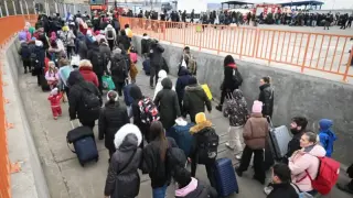 Десницата расте и не иска паразитиращите мигранти, розовите грантояди пищят