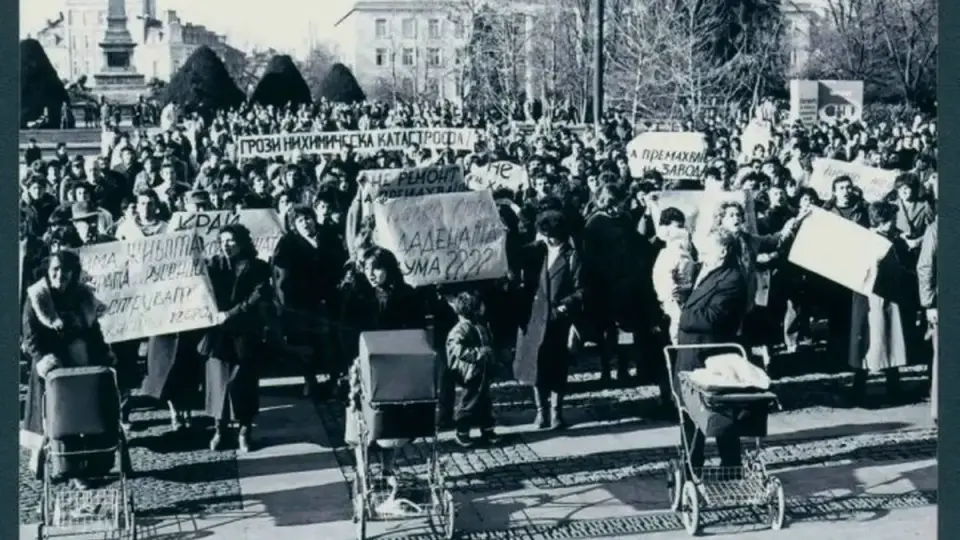 Най-тихият протест с най-шумен ехо: Майките от Русе, проложили пътя на демокрацията